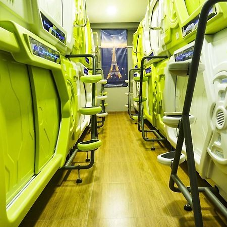 Super Oyo 91328 Fiducia Capsule Hotel Jakarta Luaran gambar