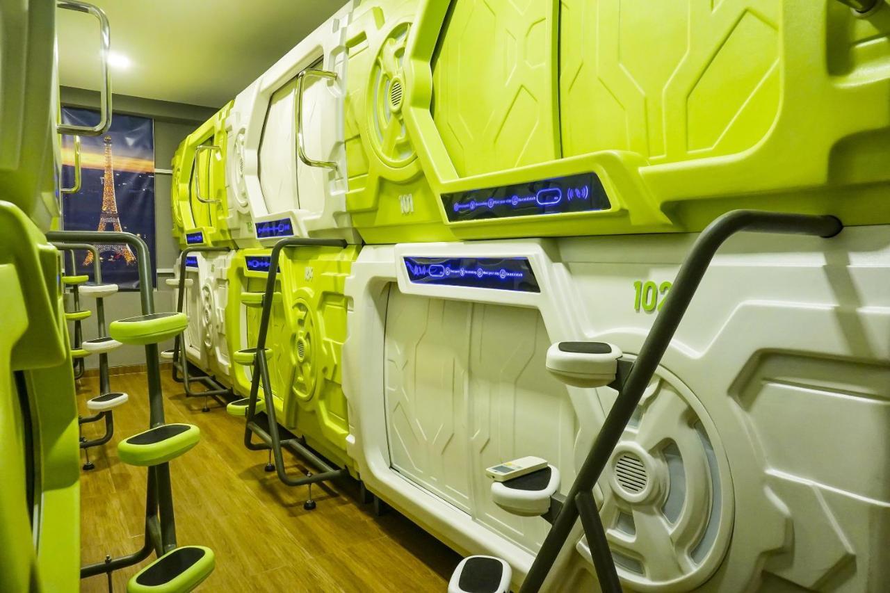 Super Oyo 91328 Fiducia Capsule Hotel Jakarta Luaran gambar