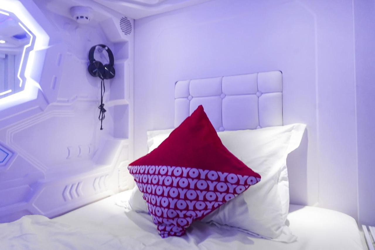 Super Oyo 91328 Fiducia Capsule Hotel Jakarta Luaran gambar